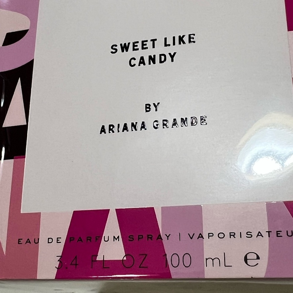 Ariana Grande Sweet Like Candy Perfume - Soft Pink 3.4 FL OZ 100 ml - Picture 6 of 8